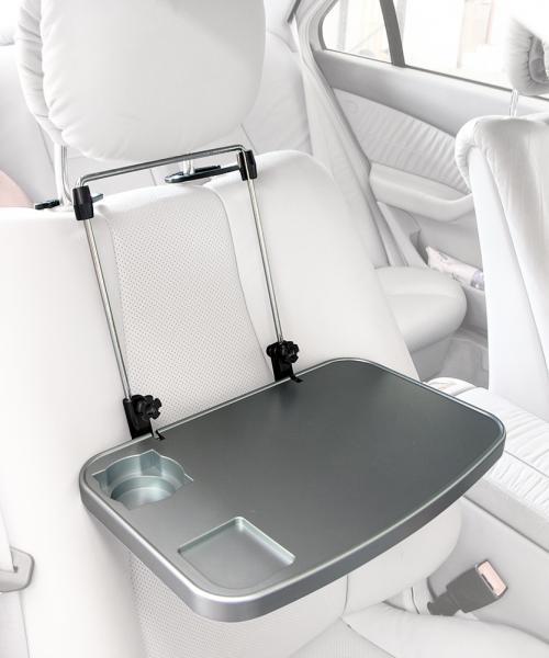Tavolo pensile portaoggetti per auto - immagine 2