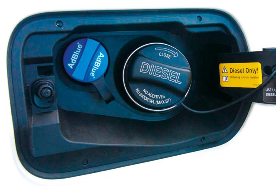 AdBlue tanica 5 l con beccuccio - immagine 5