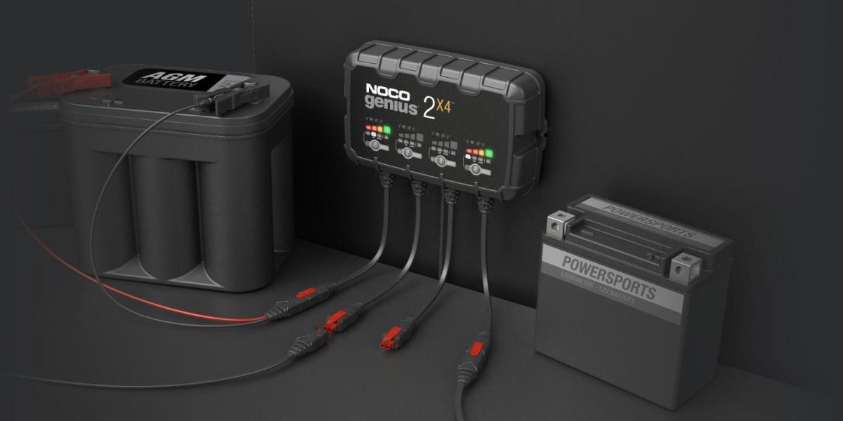 Caricabatterie e mantenitore di carica Genius 6/12V 4A 4 uscite - immagine 2