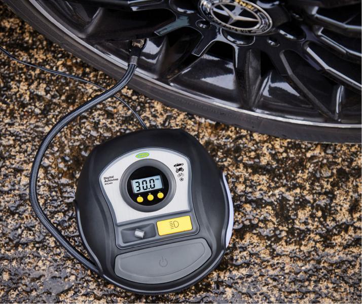 Compressore digitale 12V programmabile con luce LED - immagine 3