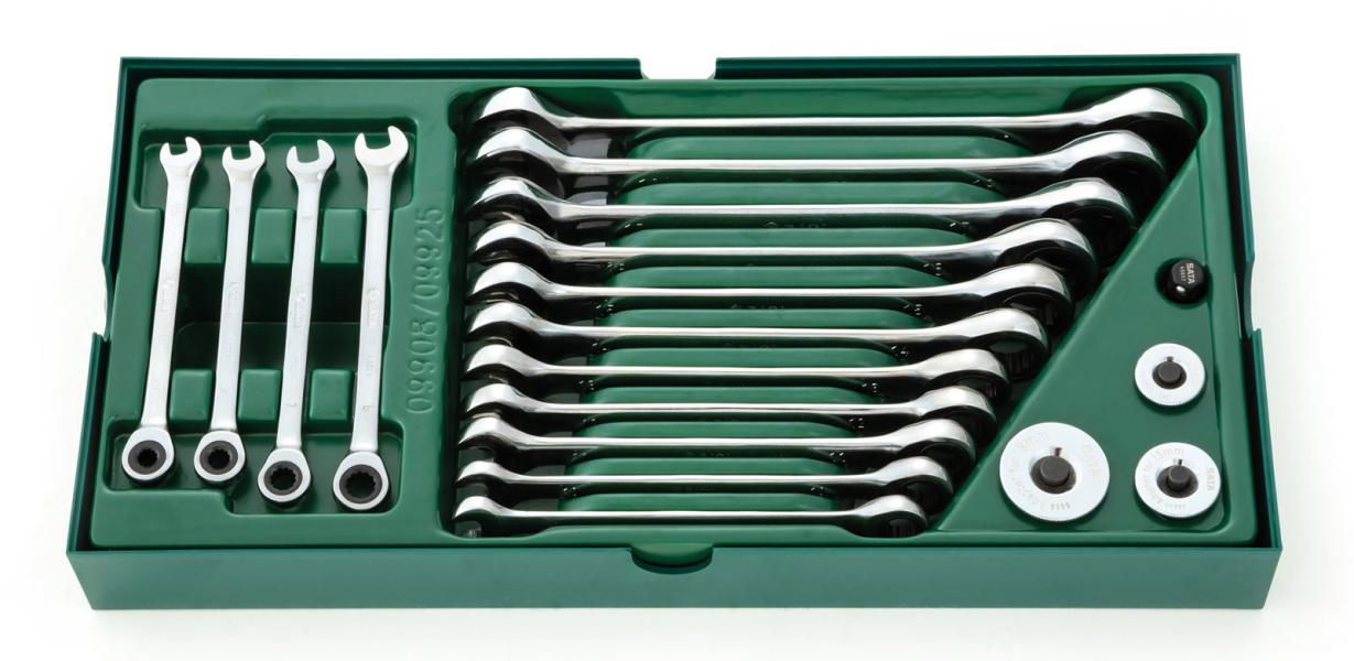 Set a vassoio chiavi combinate a cricchetto piatte e adattatori 19 pz