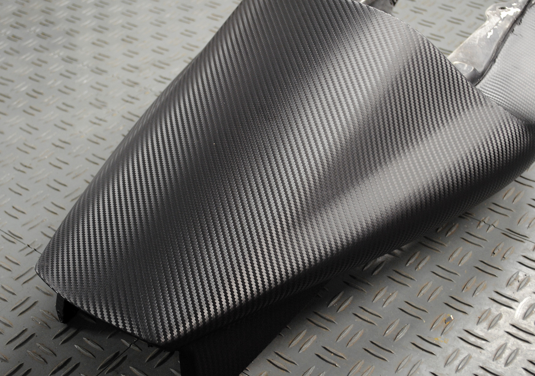 Super-Tech, pellicola adesiva carbon-look 3D - 50x75 cm - immagine 10
