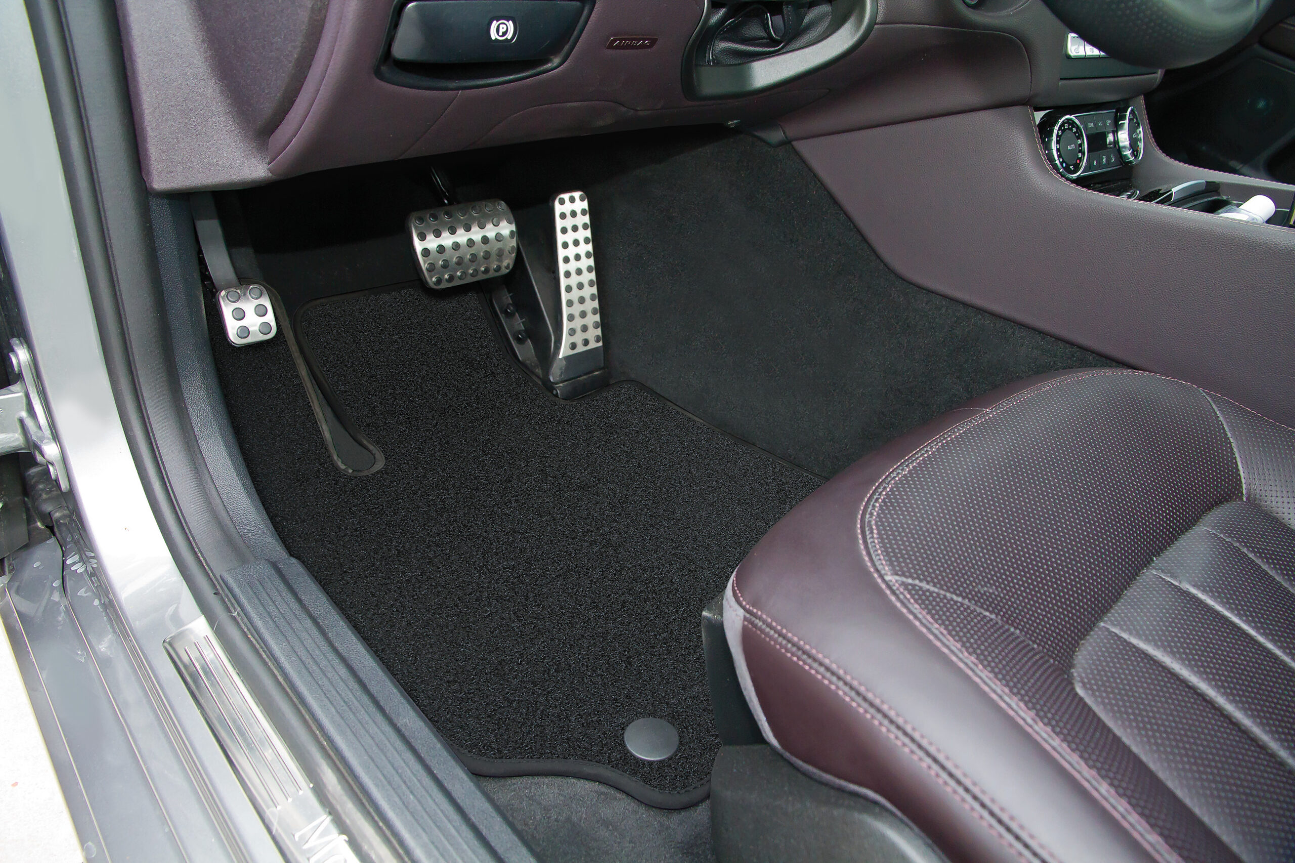 Set tappeti su misura in moquette - compatibile per Mercedes Classe E 4p (03/02>02/09) - Mercedes Classe E sw (03/03>08/09) - immagine 6