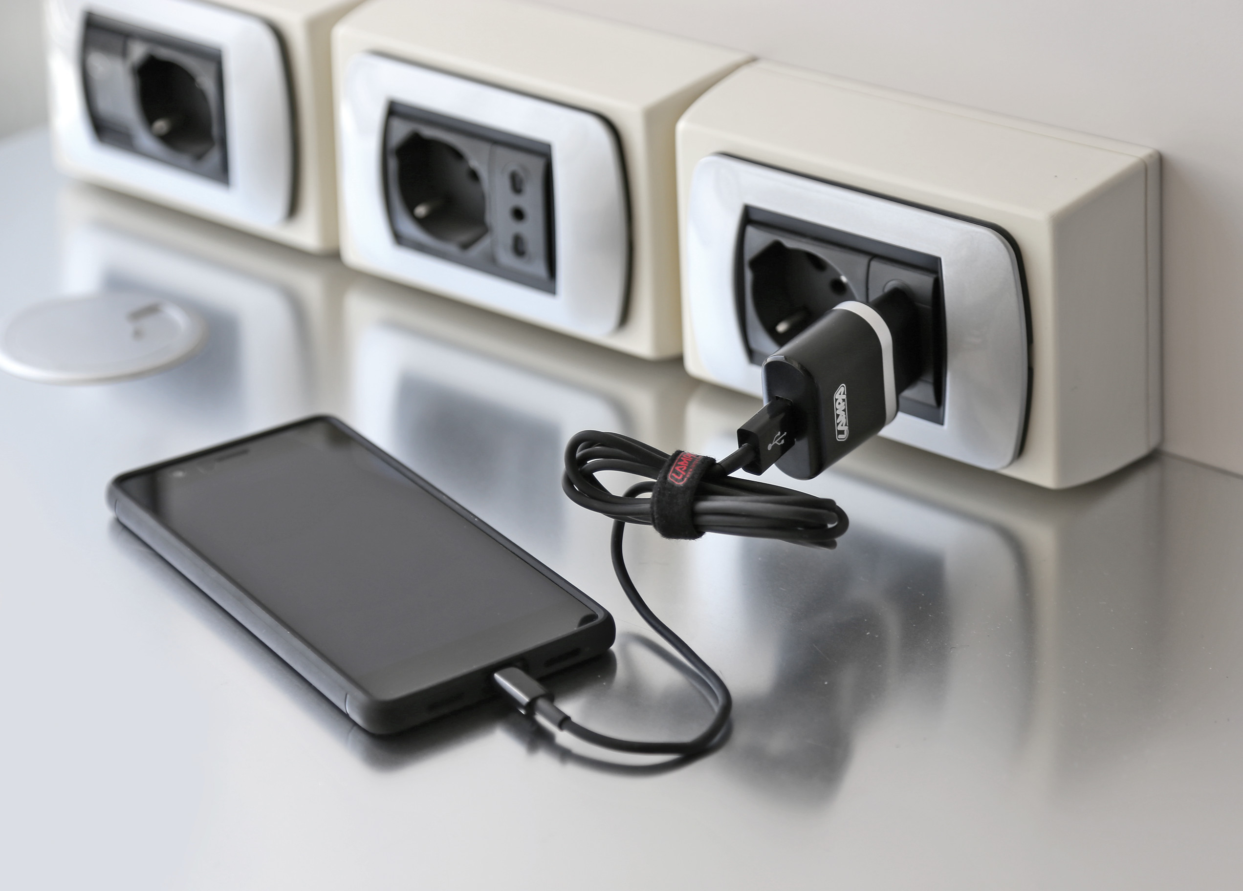 Kit 3 in 1 Micro Usb - Fast Charge - 12/24V + 230V - immagine 3