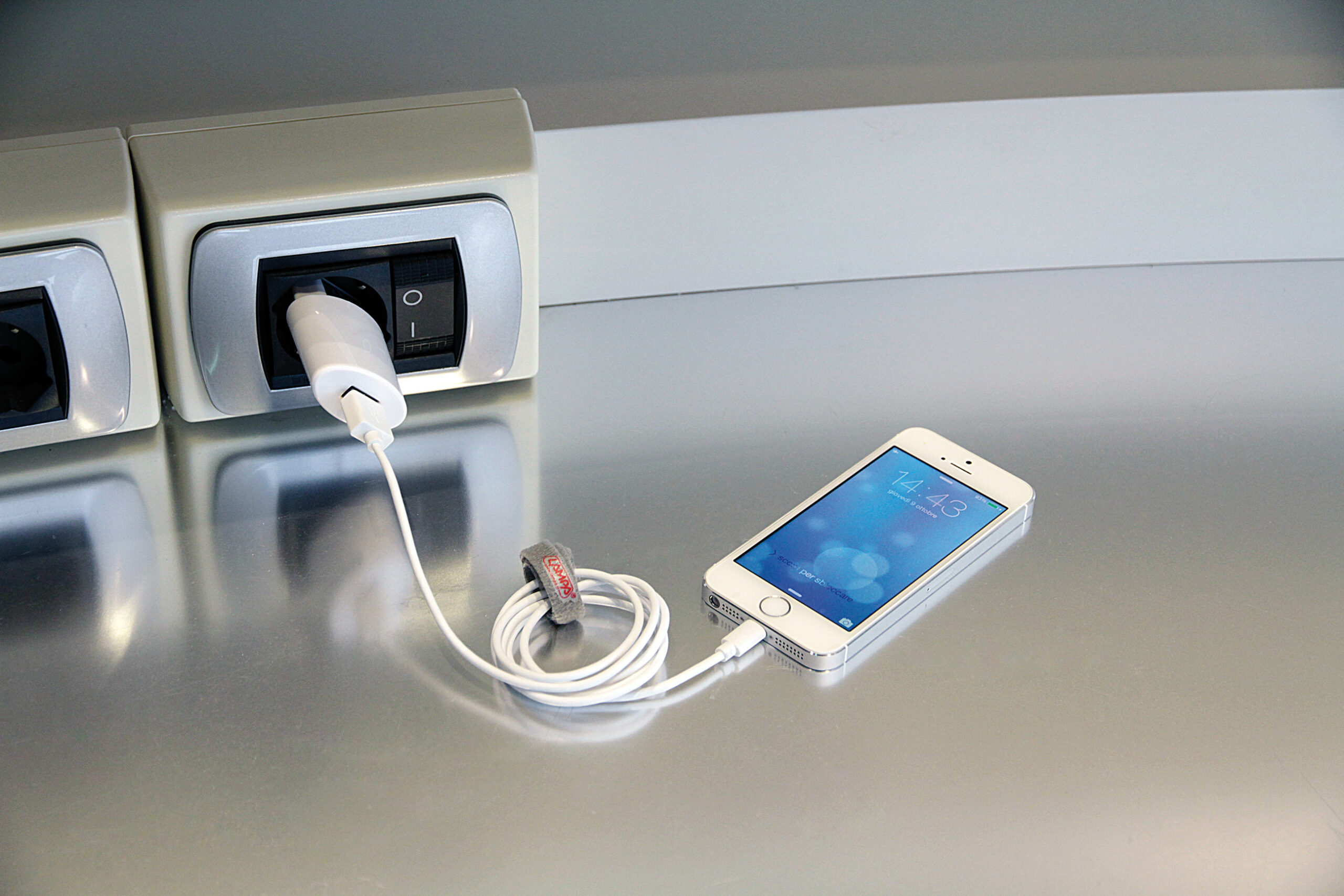 Kit 3 in 1 Lightning - Fast Charge - 12/24V + 230V - immagine 4