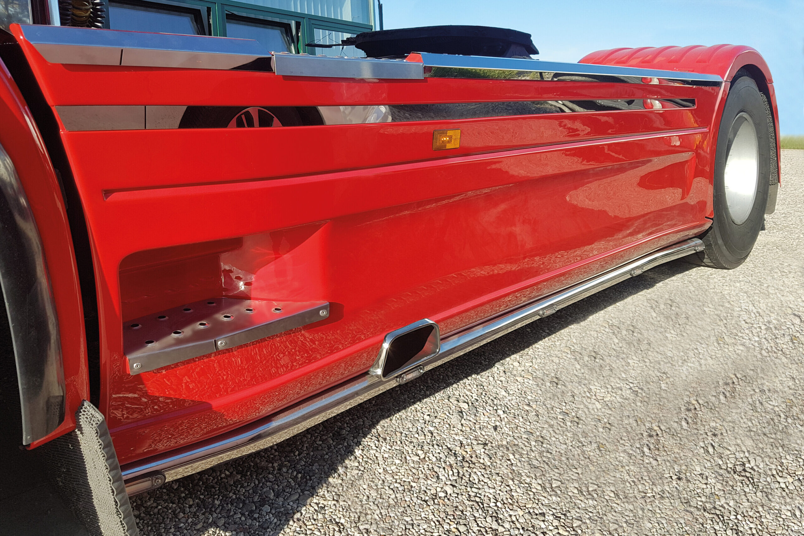 Barre per minigonne, 5 fori - compatibile per Scania R Serie 6 (09/09>08/13) Passo 3700, Scarico centrale - Scania R Serie 6 - Streamline (09/13>12/17) Passo 3700, Scarico centrale - immagine 2