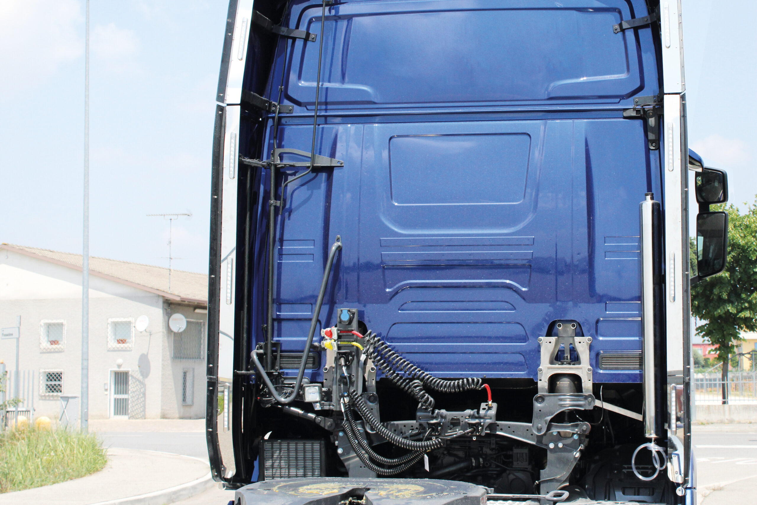Tanica acqua tubolare - compatibile per Scania R Serie 7 - New Generation (11/16>02/25) - Scania S Serie 7 - New Generation (11/16>) - Scania G Serie 7 - New Generation (01/18>) - immagine 5