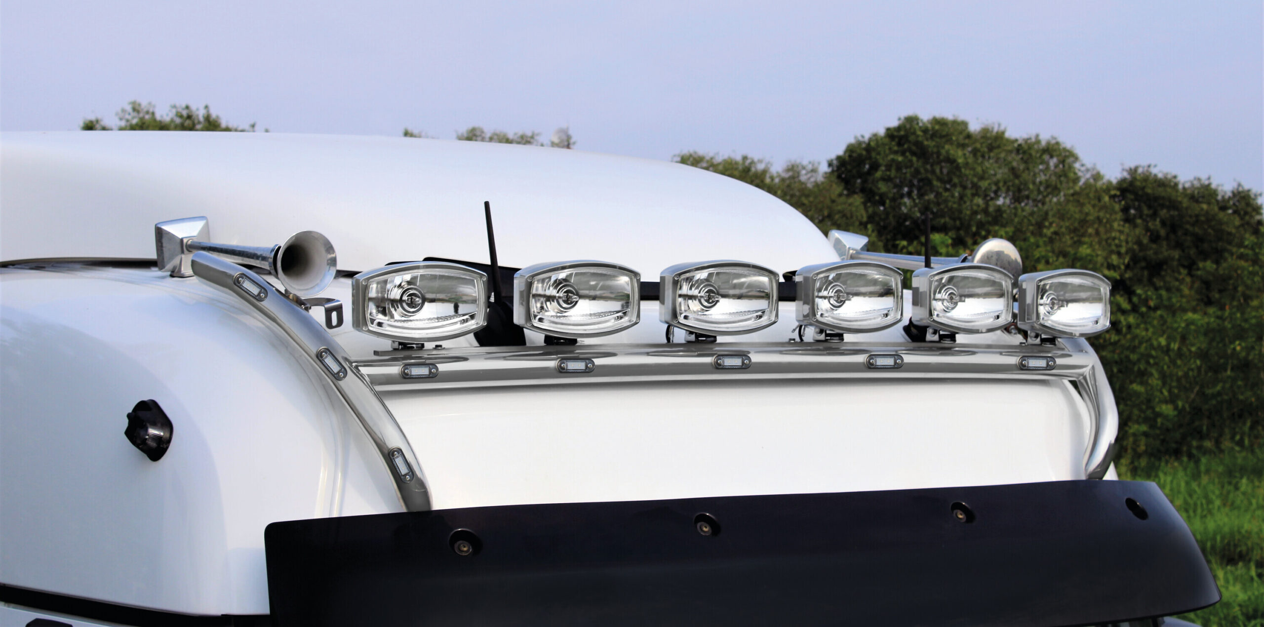 Barra portafari per tetto, stile H, 11 fori - compatibile per Renault T (06/13>) - immagine 2