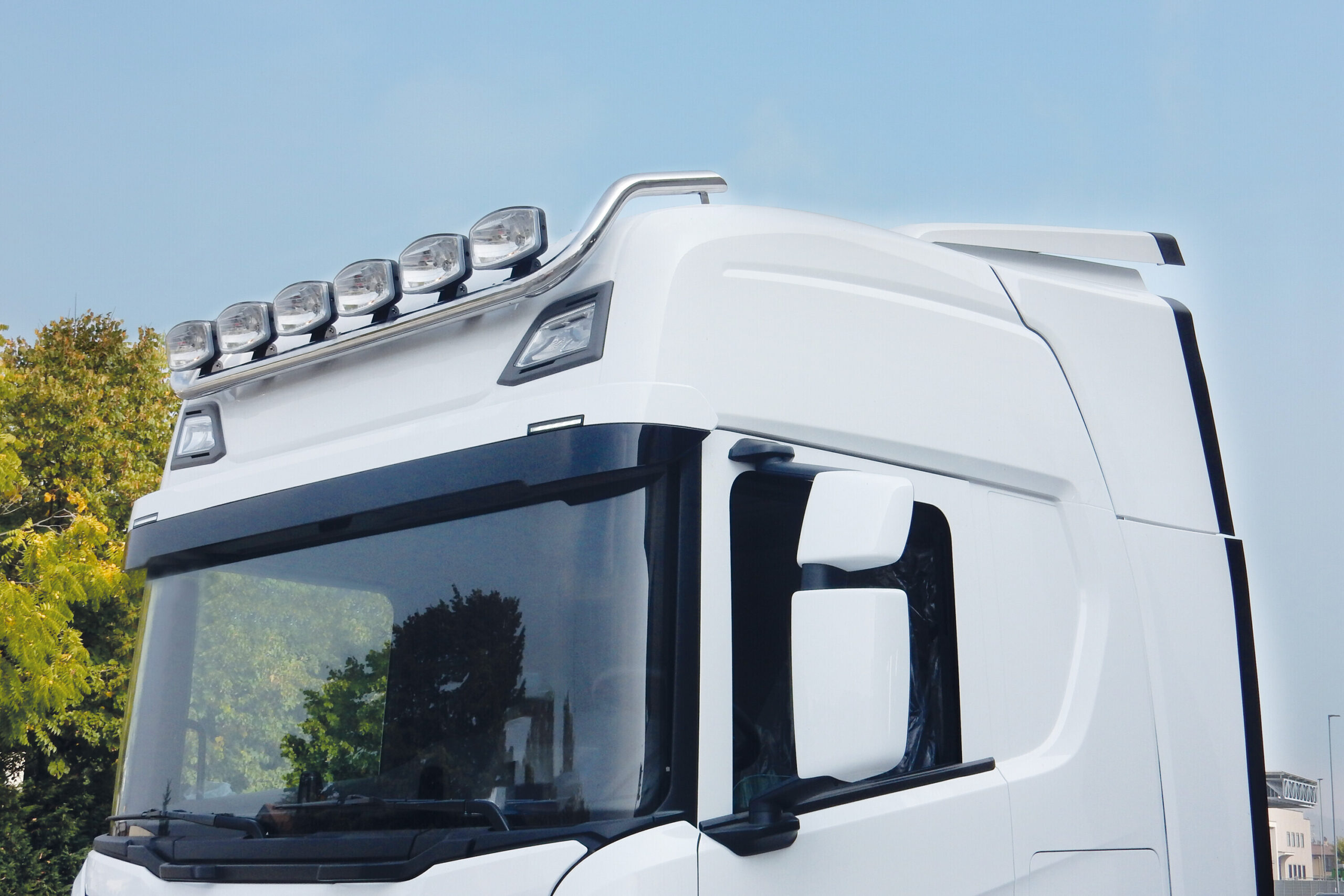 Barra portafari per tetto, standard corto - compatibile per Scania G Serie 7 - New Generation (01/18>) Highline, Tetto da forare - Scania R Serie 7 - New Generation (11/16>02/25) Highline, Tetto da forare - Scania S Serie 7 - New Generation (11/16>) Highline, Tetto da forare - immagine 4