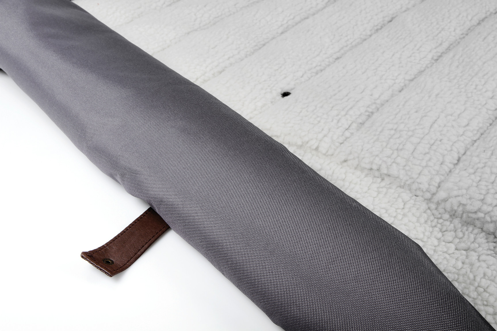 Pet Mat 3 in 1, lettino, tappeto baule e protezione paraurti - immagine 4
