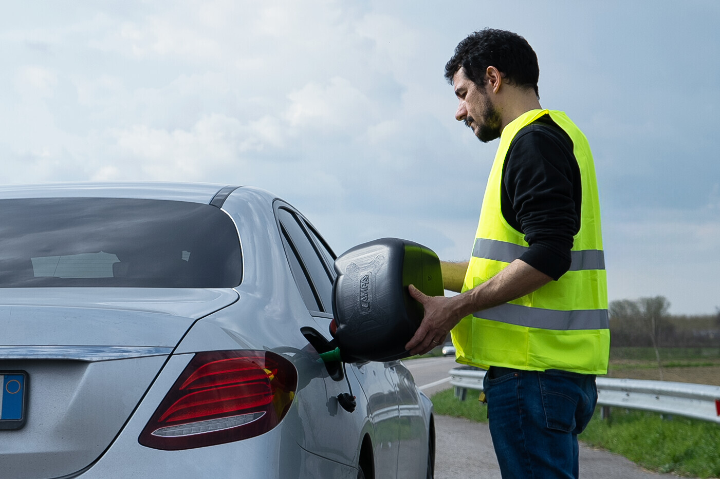 Tanica carburante completa di travasatore - 10 L - immagine 5