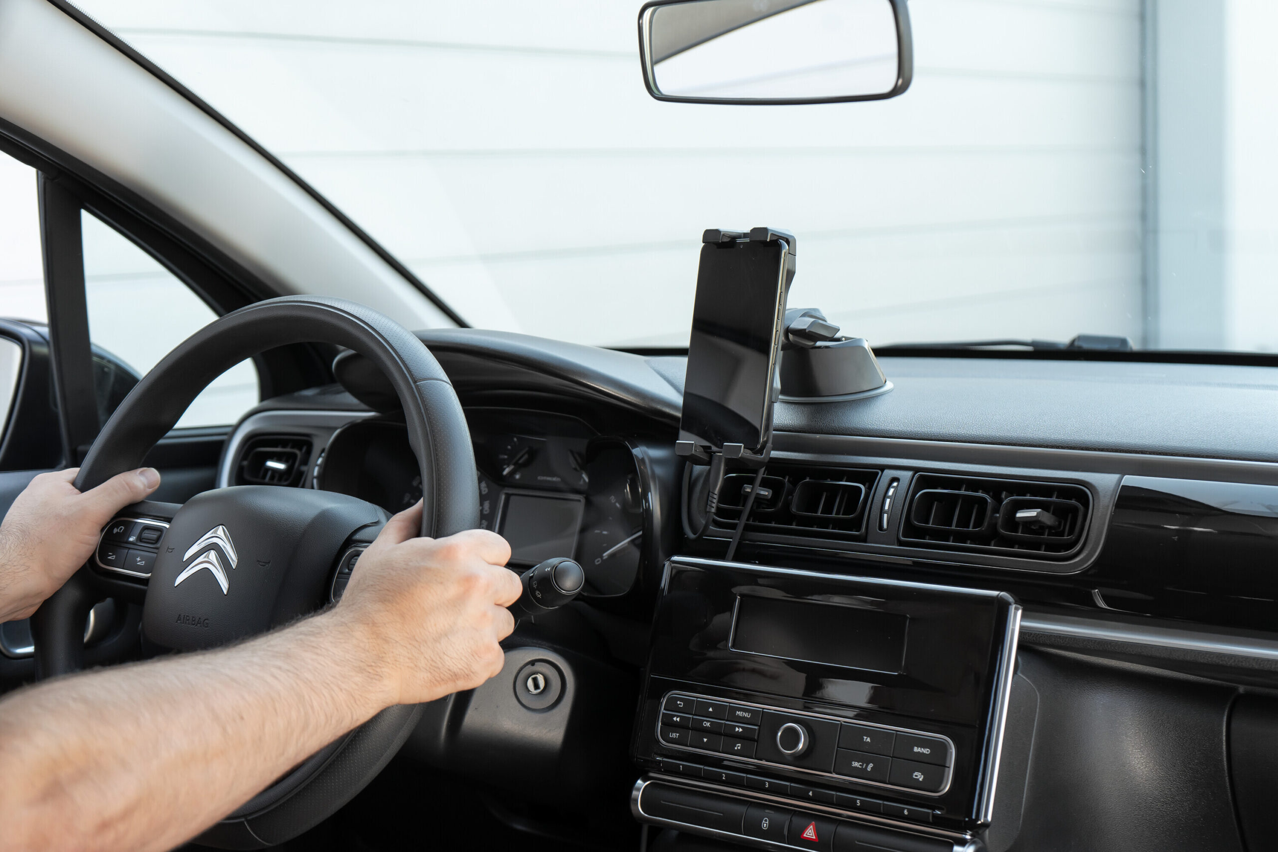 Super Grip, porta telefono e tablet con ventosa adesiva - immagine 12