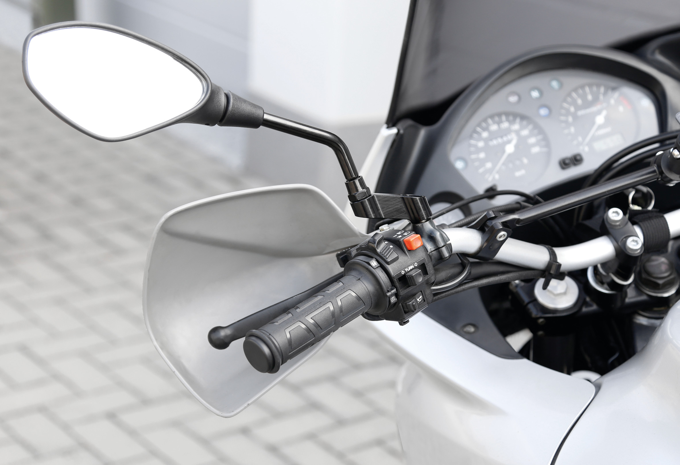 Estensore e sollevatore specchi moto - Filetto M8 destro - immagine 3