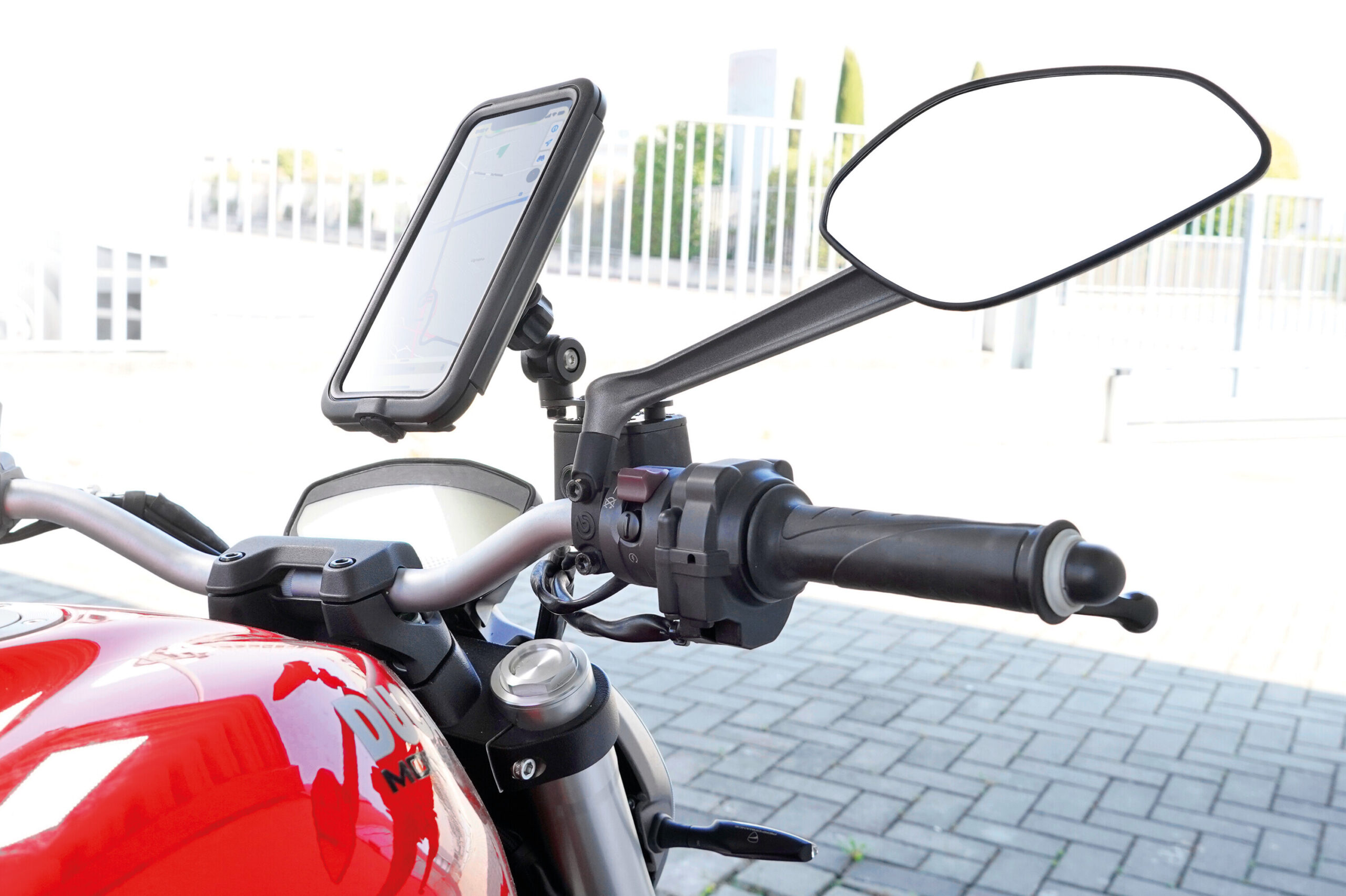 Case, custodia rigida universale per smartphone - immagine 13