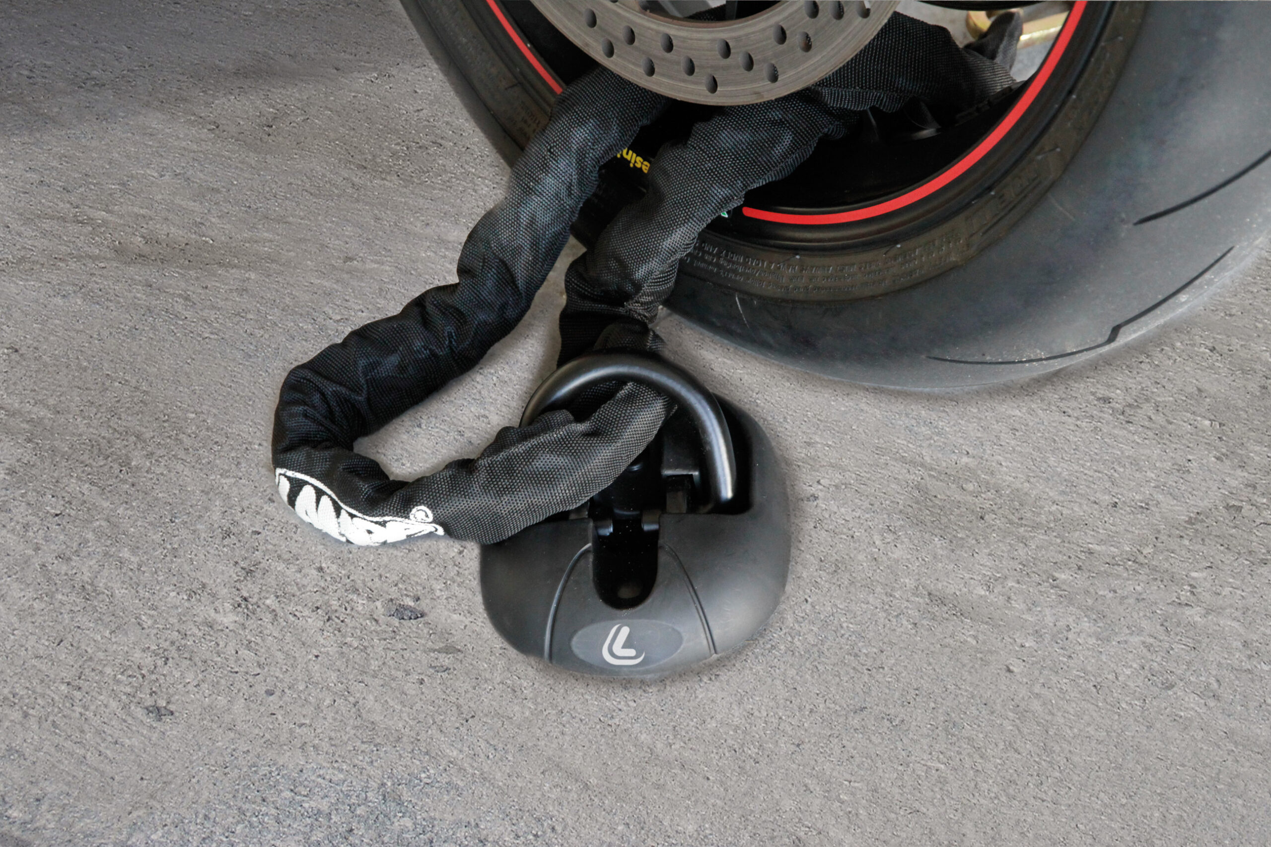Shield 4, ancoraggio per moto da installare a pavimento - immagine 7