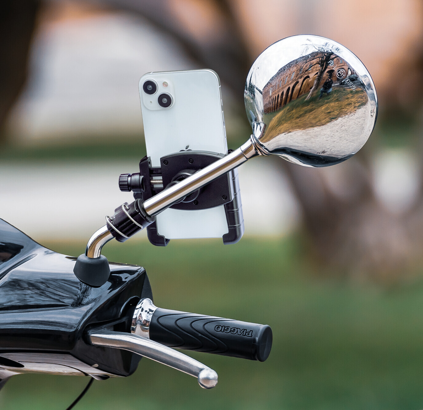 Smart Scooter Grip, porta telefono universale per scooter - immagine 3