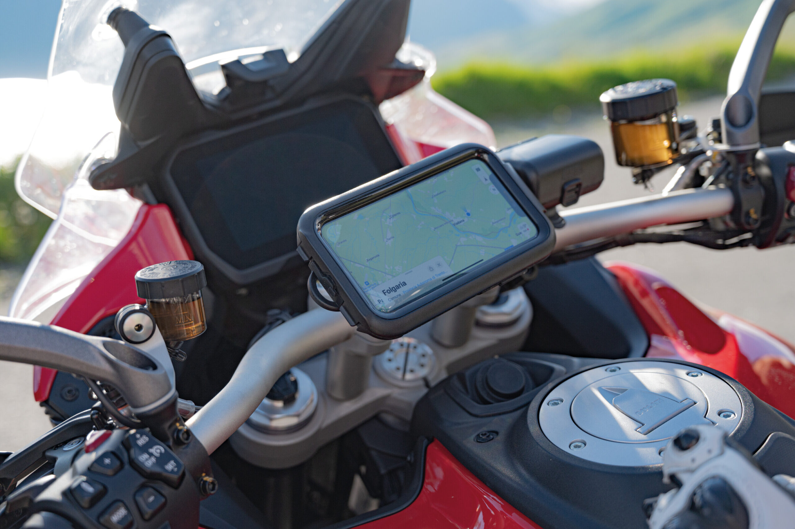 Titan M8 Pro, supporto con attacco per viti e riser M8 - immagine 5