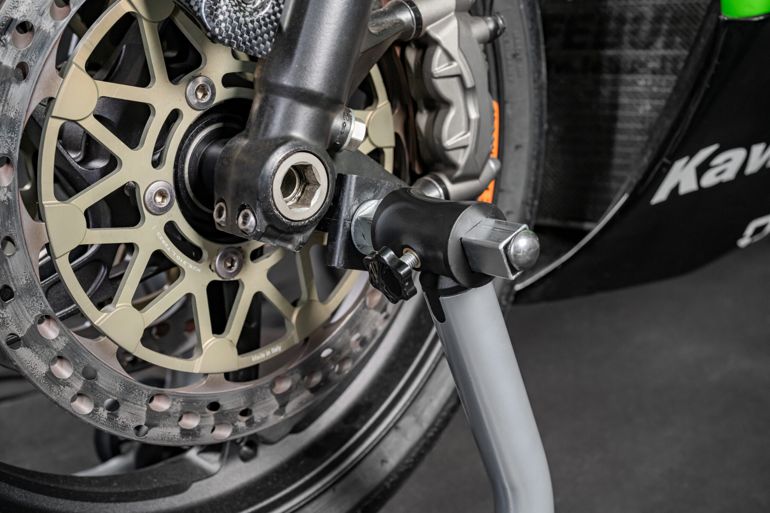 Cavalletto anteriore per moto - immagine 8