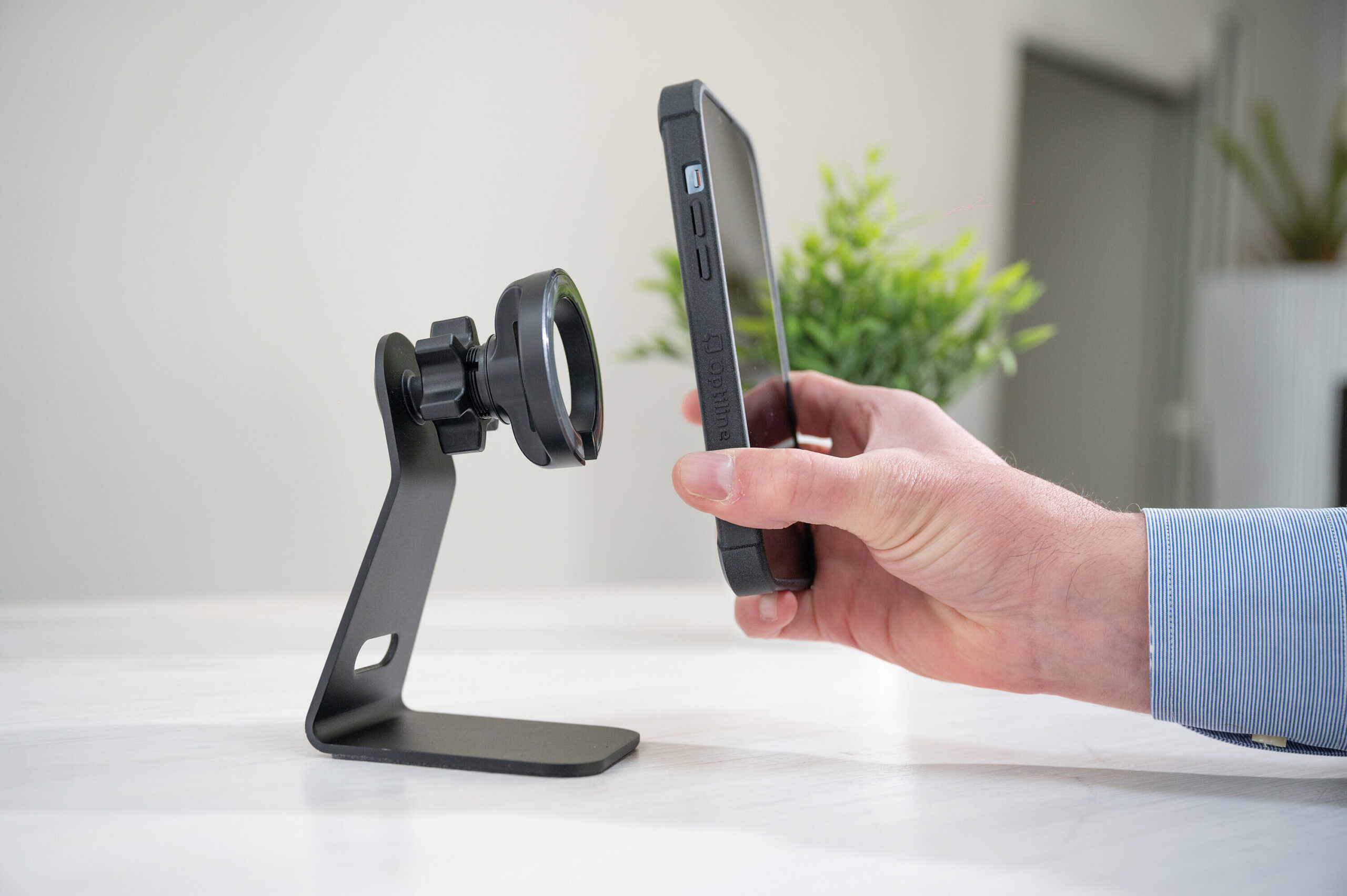 Mag Pro Stand, porta telefono magnetico da casa / ufficio - immagine 4
