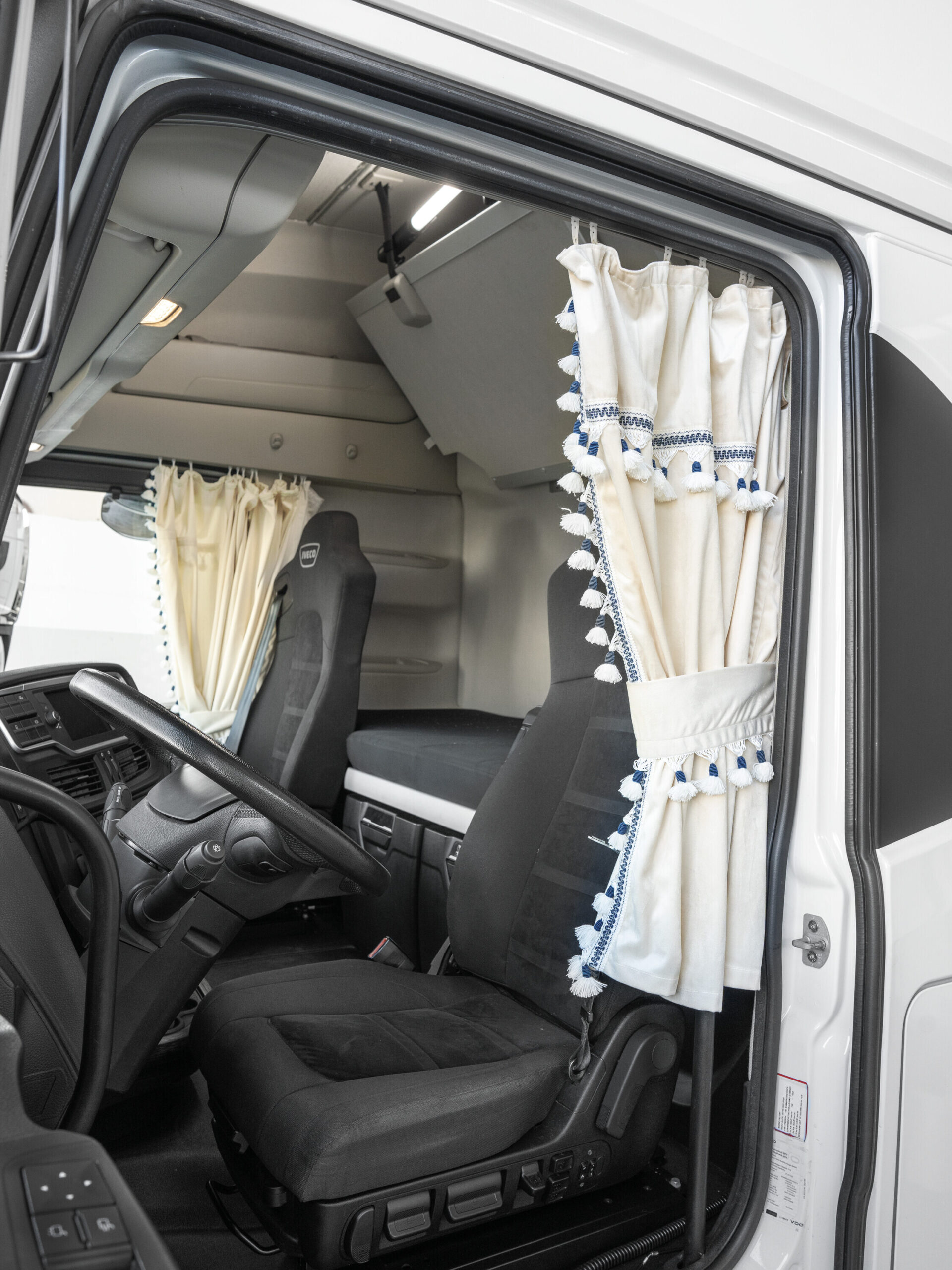 Luxury Smart, set tende in poliestere per camion - Panna/Blu - immagine 4