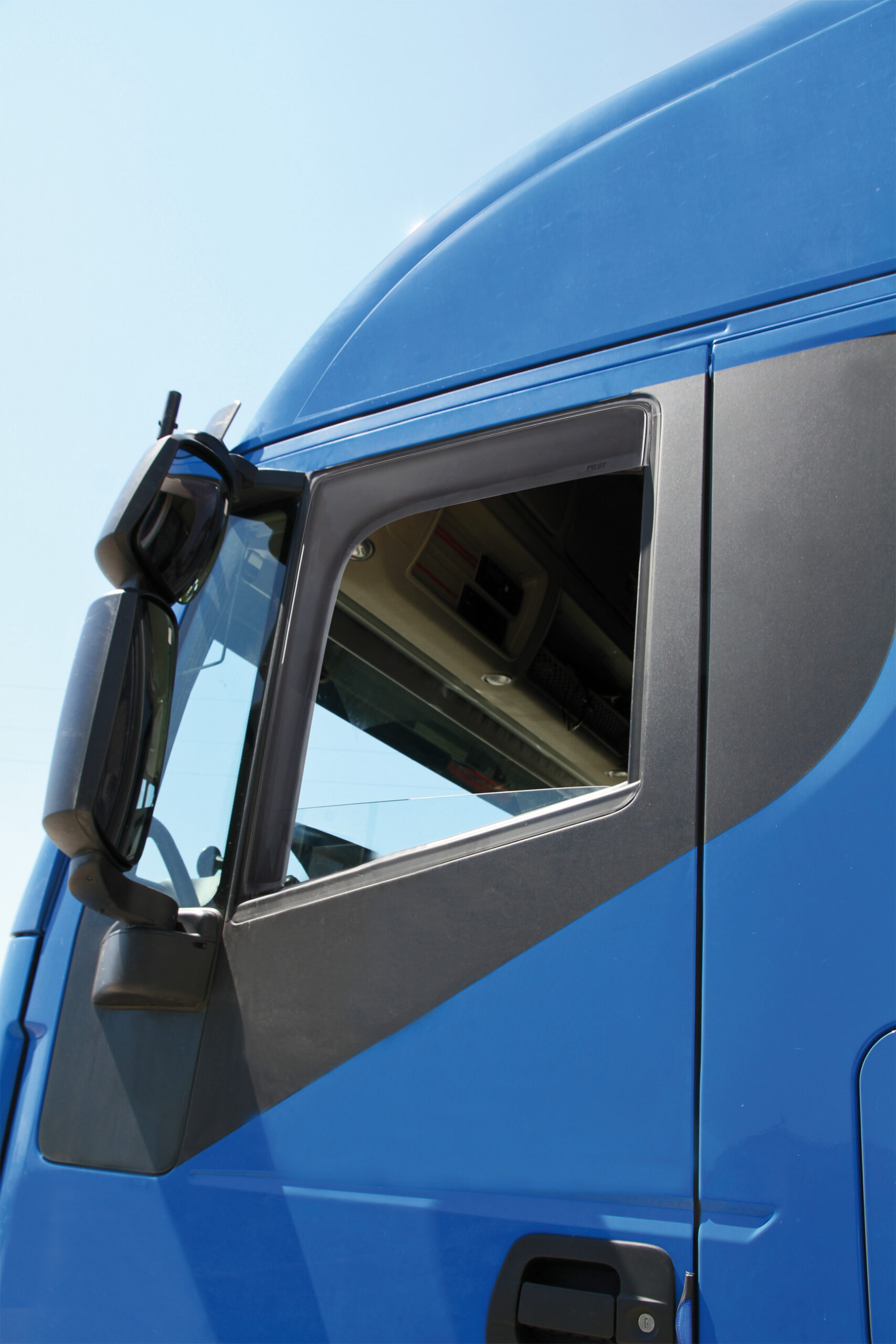 Set deflettori aria in policarbonato - compatibile per Daf XF 105 (02/04>12/14) - Daf XF 95 (11/01>12/07) - immagine 4