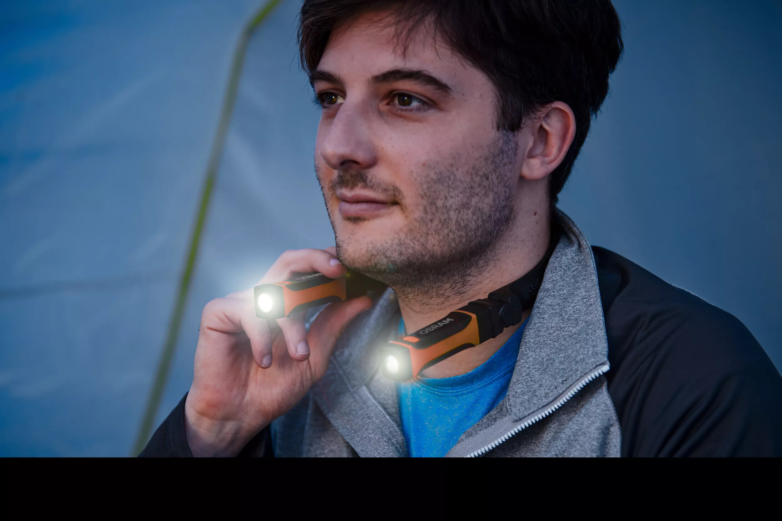 LEDinspect WEARABLE NECKLIGHT, lampada da collo ricaricabile - immagine 14