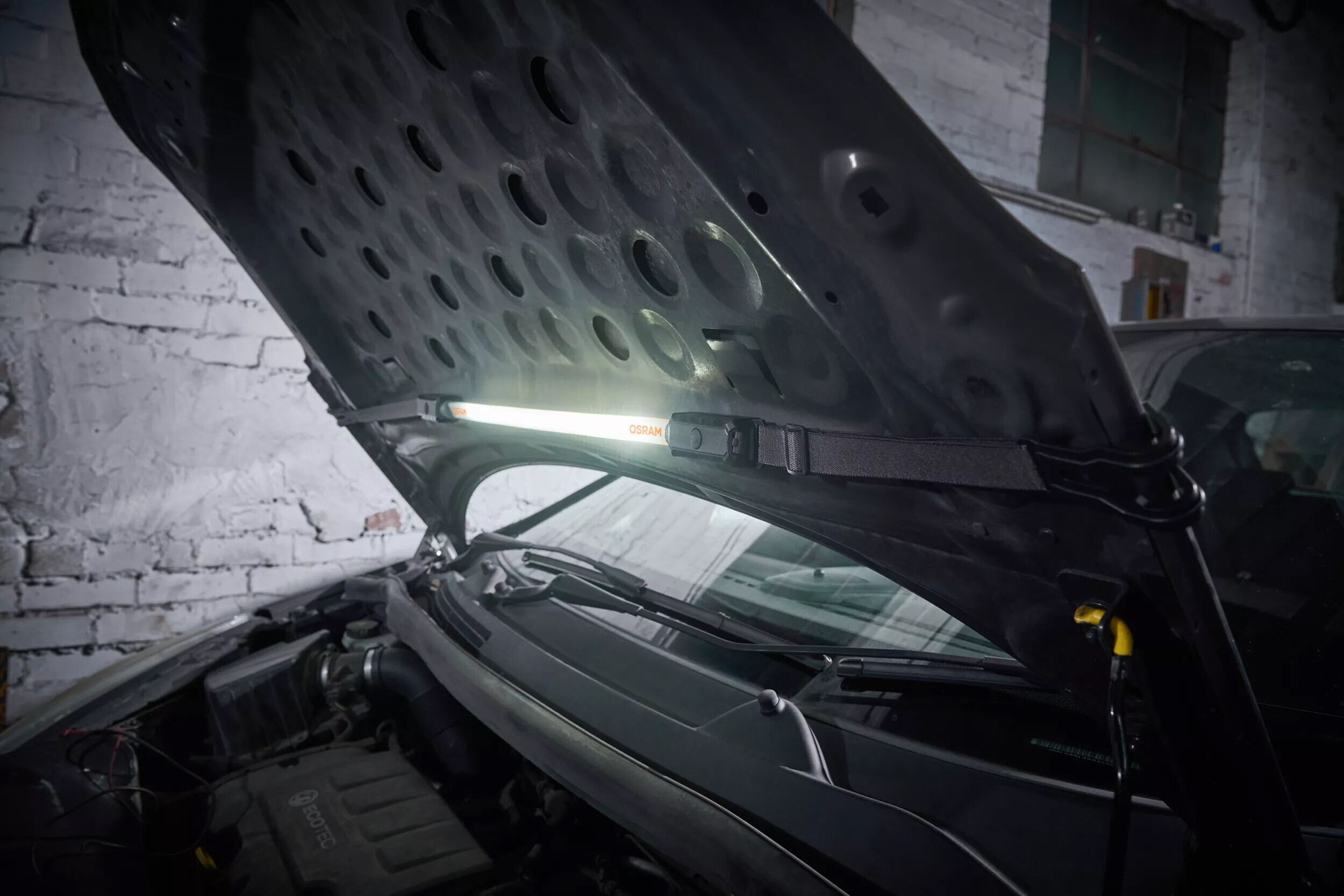 LEDinspect FLEXIBLE INSPECTION LIGHT, torcia da ispezione sotto cofano flessibile - immagine 4