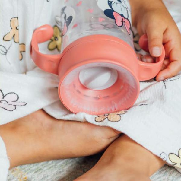 Tazza training anti-rovesciamento 240 mL Minnie - immagine 2