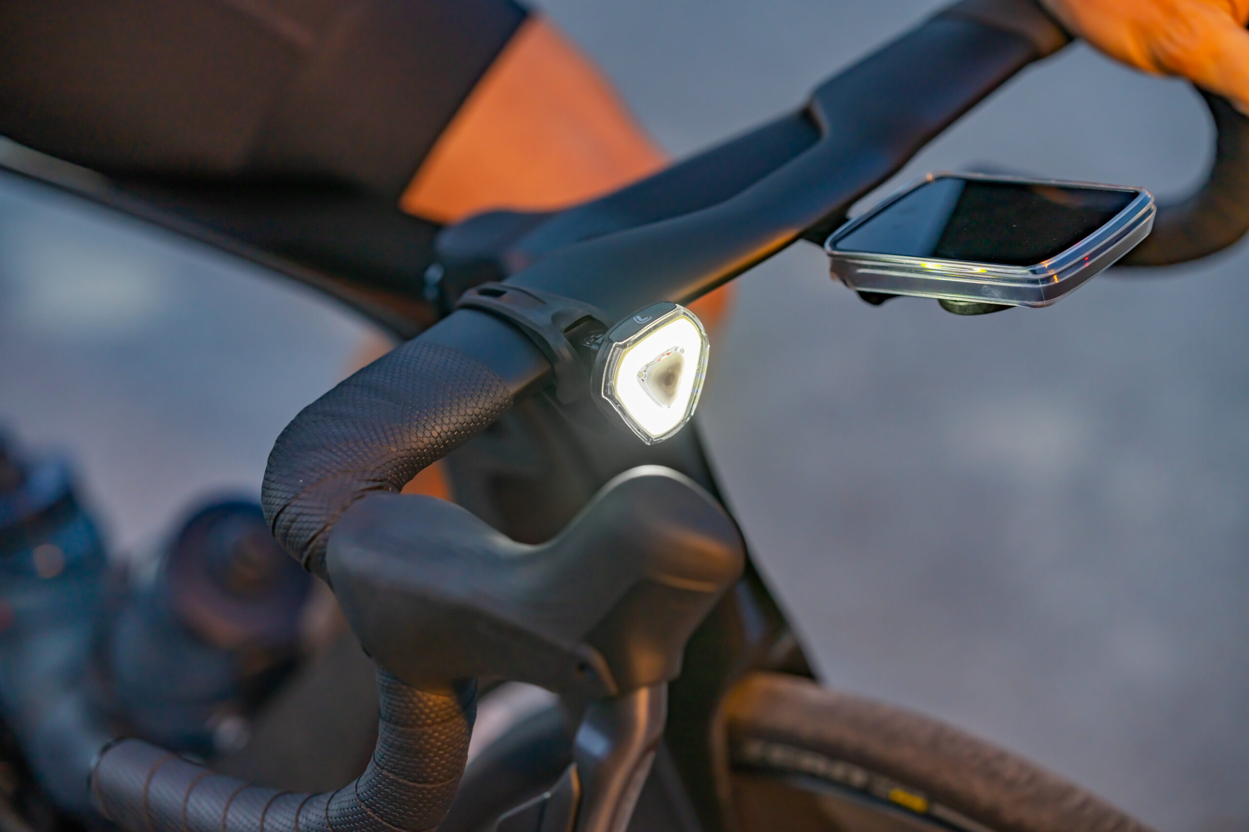 Diamond Led, kit fanali anteriore e posteriore a Led, ricaricabili USB - immagine 2